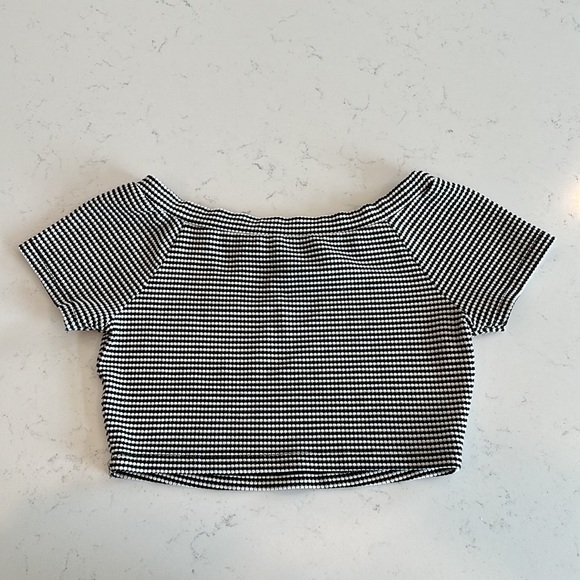 Zara Black and White Crop Top - Picture 2 of 3